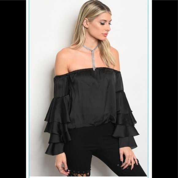 Womens black ruffle sleeve off shoulder top size M - Picture 1 of 3
